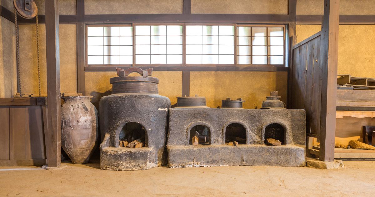 台所・キッチンの昔の言い方は「台盤所」だけじゃなかった!古い言葉の語源・由来を徹底解説 | 昔の言い方.com